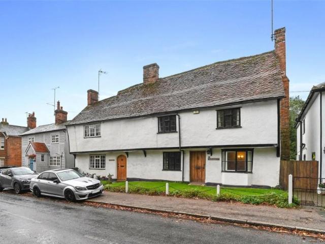 4 bed house for sale