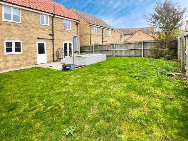 4 bed house for sale