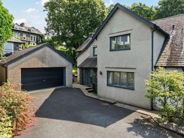 4 bed house for sale