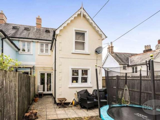 4 bed house for sale