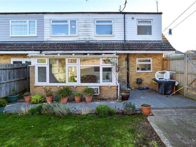 4 bed house for sale