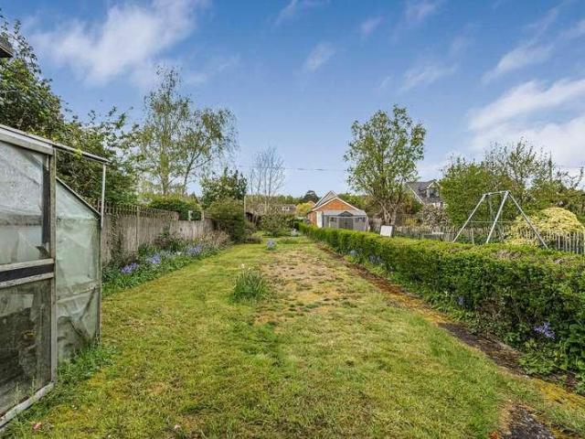 4 bed house for sale