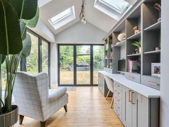 4 bed house for sale