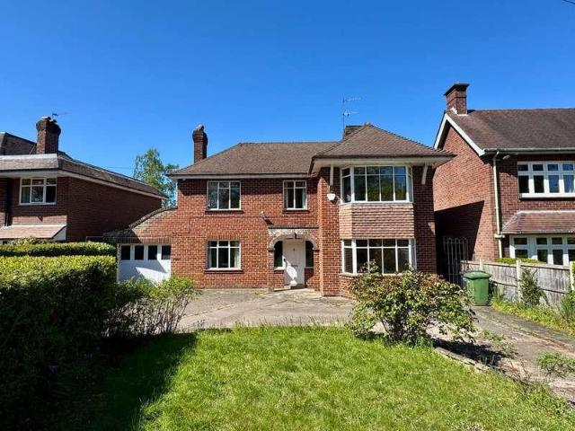 4 bed house for sale