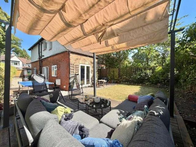4 bed house for sale