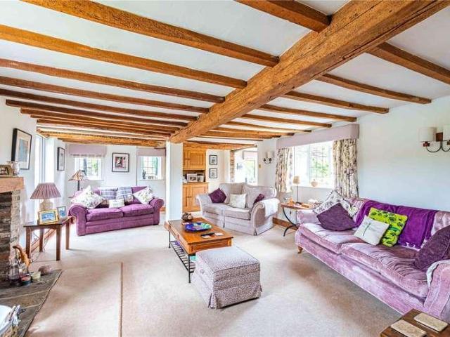 4 bed house for sale