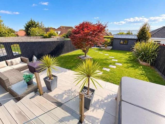 4 bed house for sale