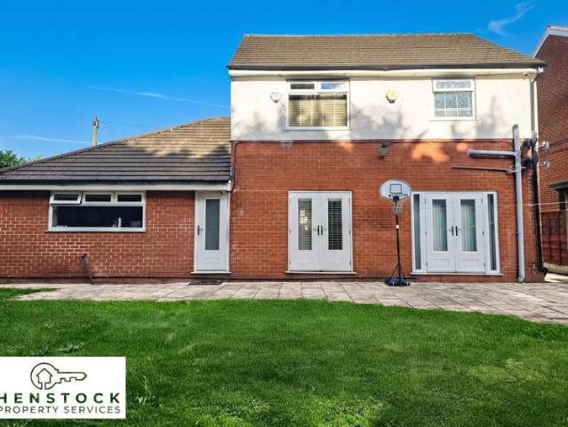 4 bed house for sale