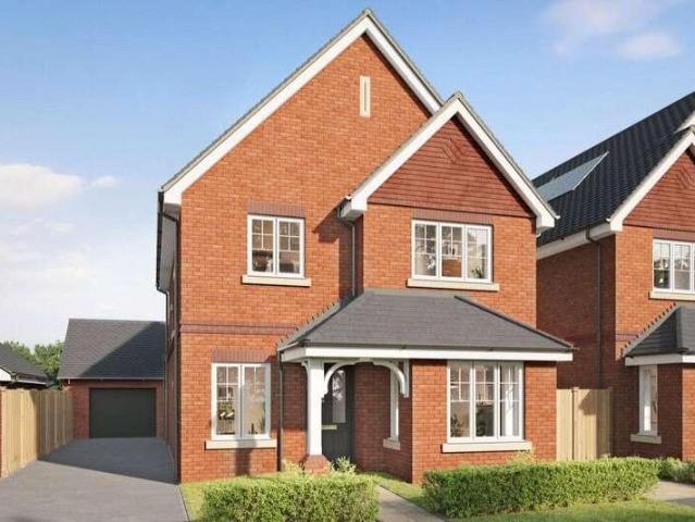 4 bed house for sale