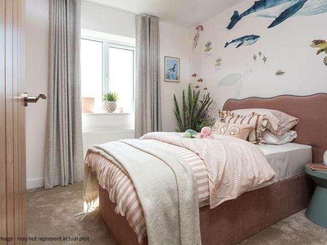 4 bed house for sale