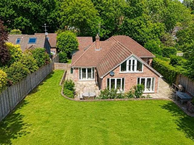 4 bed house for sale