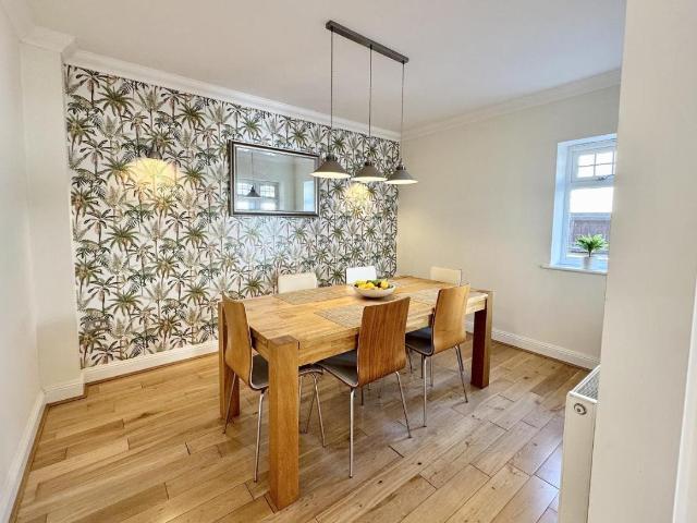 4 bed house for sale