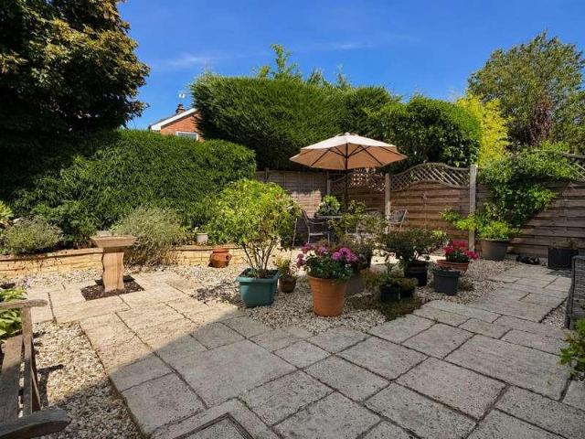 4 bed house for sale