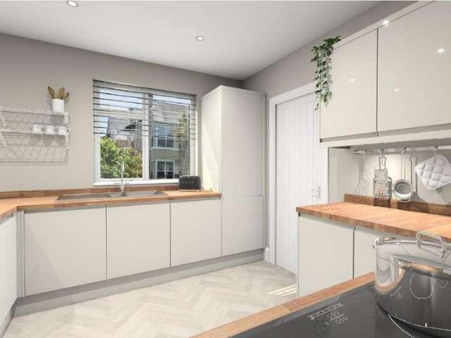 4 bed house for sale