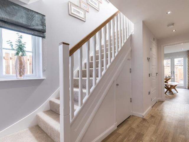 4 bed house for sale