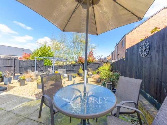 4 bed house for sale