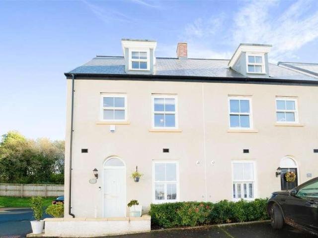 4 bed house for sale