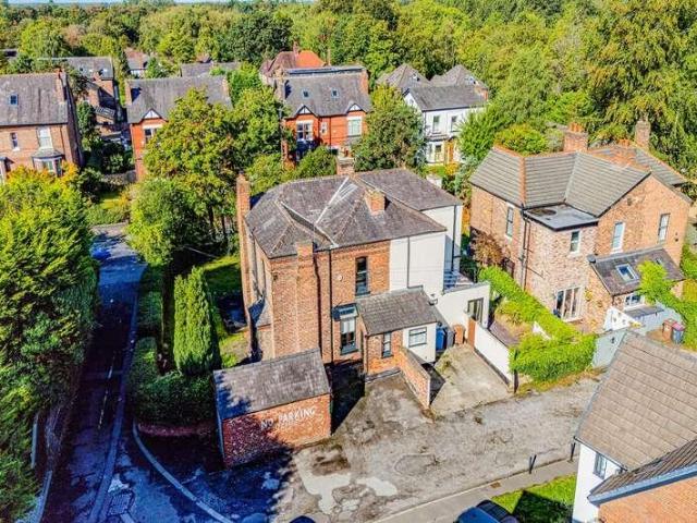 4 bed house for sale