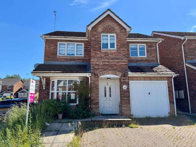 4 bed house for sale