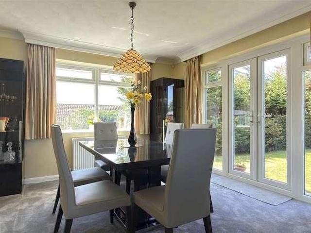 4 bed house for sale