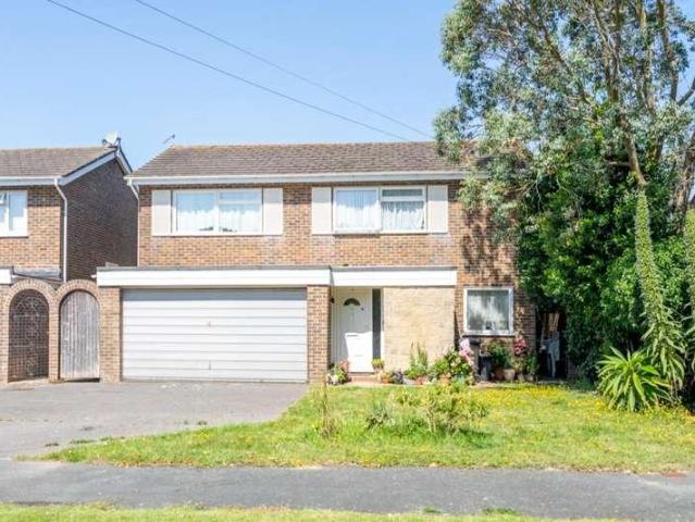 4 bed house for sale