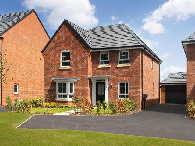 4 bed house for sale