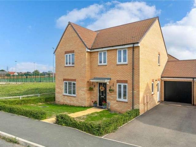 4 bed house for sale