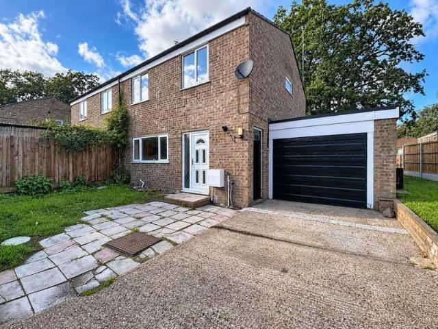 4 bed house for sale