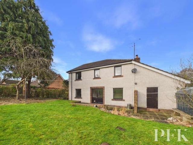 4 bed house for sale