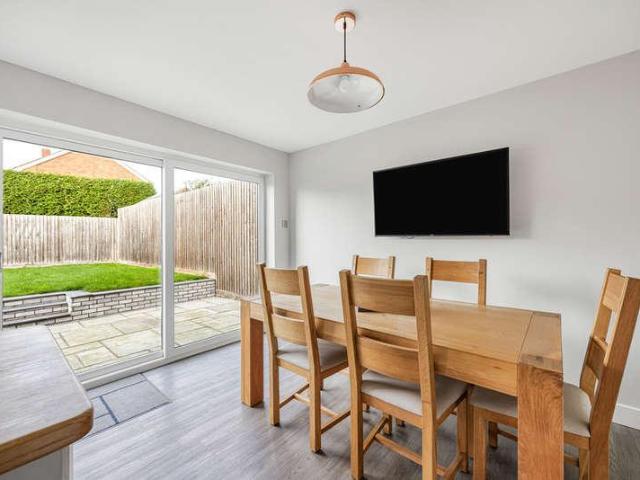 4 bed house for sale