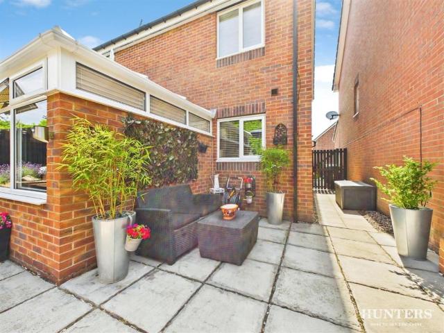 4 bed house for sale