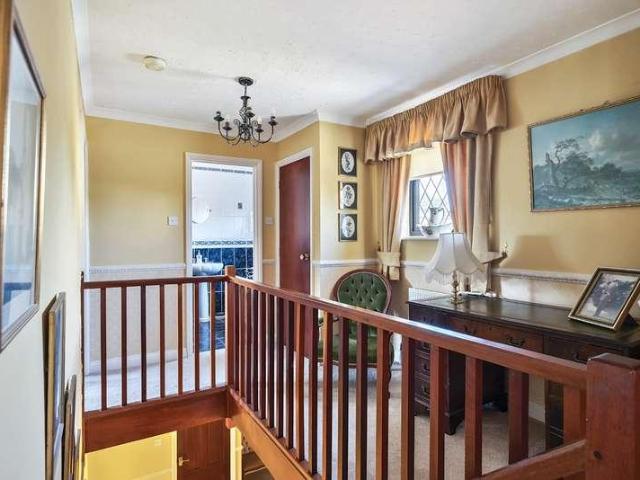 4 bed house for sale