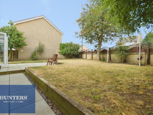 4 bed house for sale