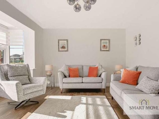 4 bed house for sale