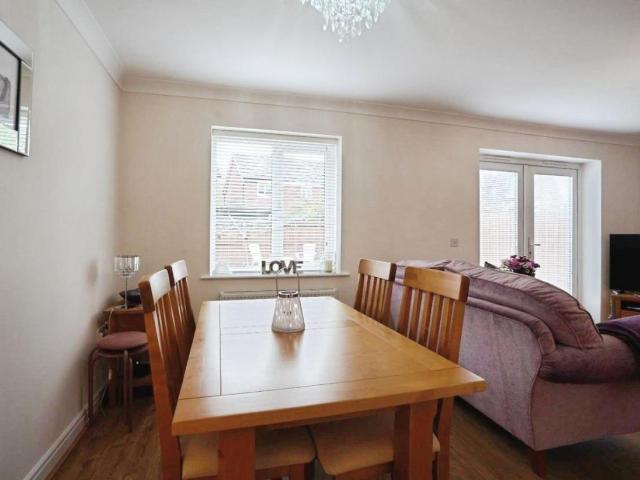 4 bed house for sale