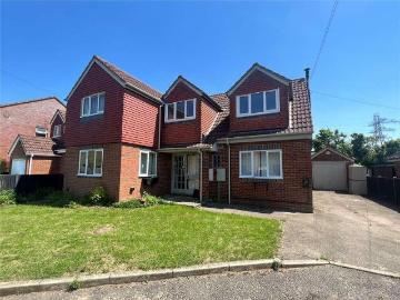 4 bed house for sale