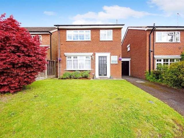 4 bed house for sale