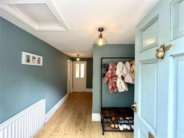 4 bed house for sale