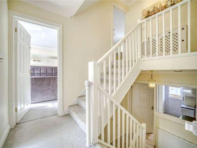 4 bed house for sale