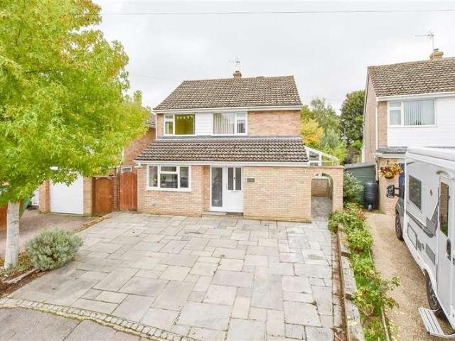 4 bed house for sale