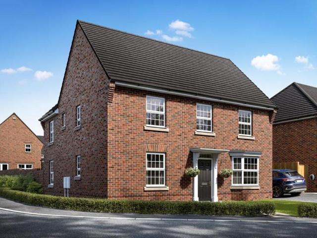 4 bed house for sale