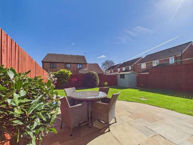 4 bed house for sale