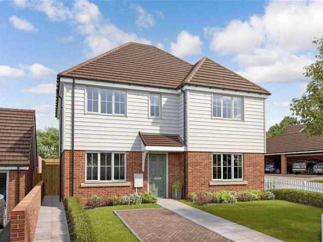 4 bed house for sale