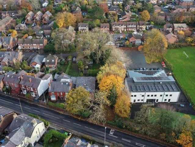 4 bed house for sale