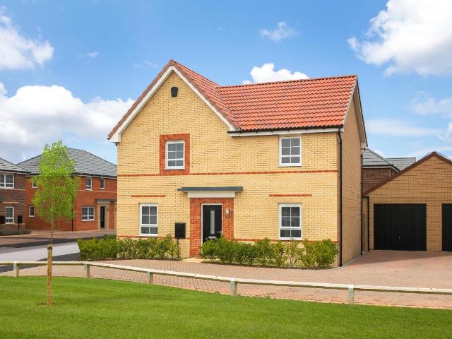 4 bed house for sale