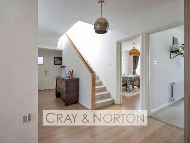 4 bed house for sale