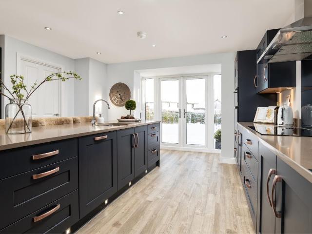4 bed house for sale