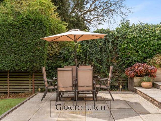 4 bed house for sale