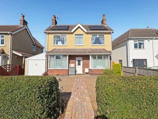 4 bed house for sale