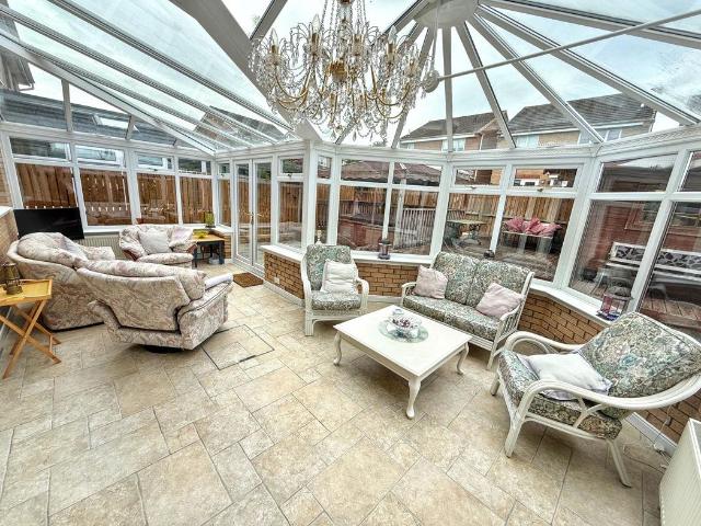 4 bed house for sale